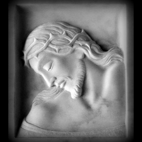 Bajorrelieve de Cristo con corona de espinas En mármol de Carrara, personalizable ART04