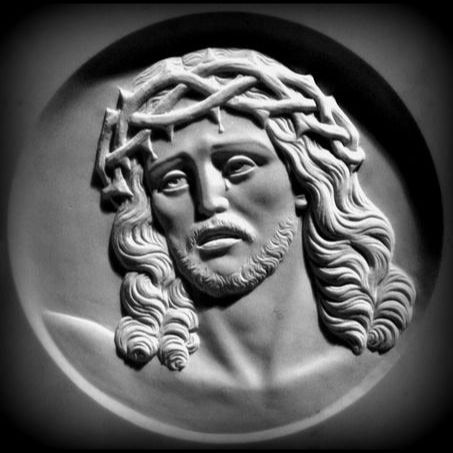 Bas-relief of Christ's face with crown of thorns In Carrara marble, customizable ART12